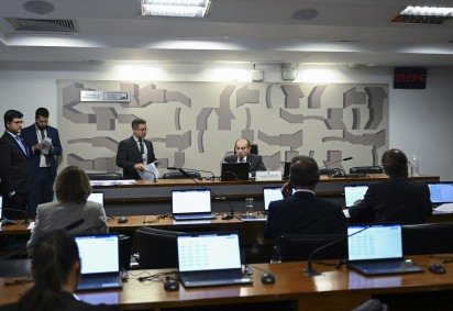 O novo valor representa um aumento de R$ 10.026 em relação ao piso atual, de R$ 3.636 -  (crédito: Saulo Cruz/Agência Senado) -O novo valor representa um aumento de R$ 10.026 em relação ao piso atual, de R$ 3.636 -  (crédito: Saulo Cruz/Agência Senado)
