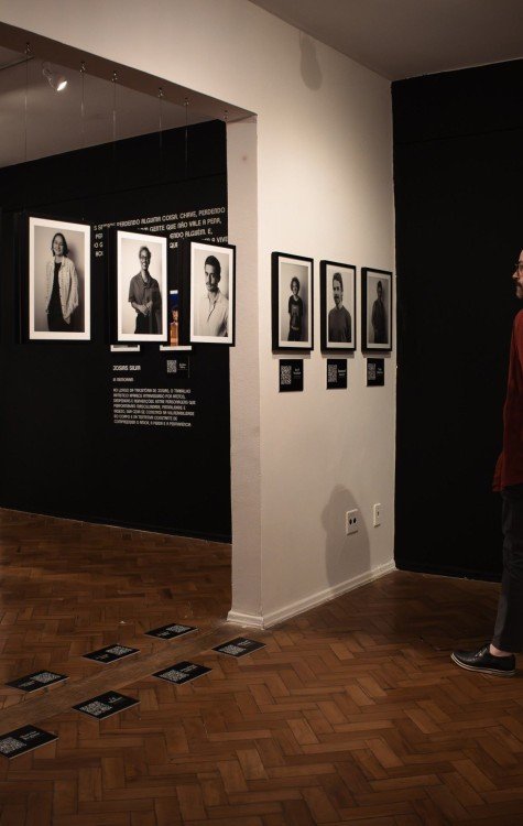 Exposição reúne retratos de personalidades do DF -  (crédito: Divulgação)