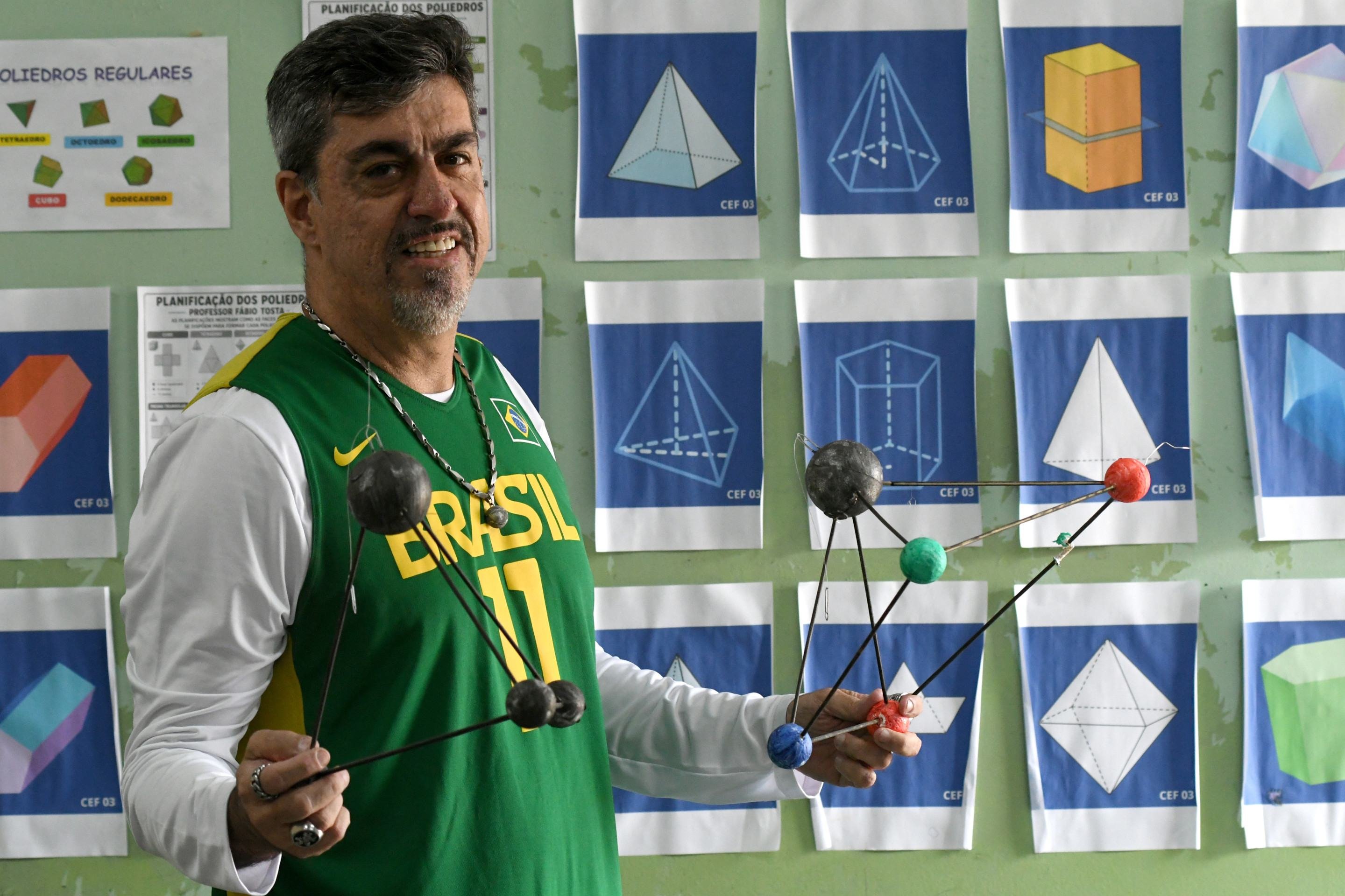 F&aacute;bio Tosta engaja os alunos dos anos finais do ensino fundamental com atividades 
