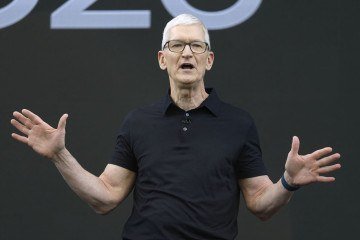Tim Cook, CEO da Apple, em seu discurso na conferência global da empresa: redefinição de estratégia - (crédito: JUSTIN SULLIVAN/AFP) Tim Cook, CEO da Apple, em seu discurso na conferência global da empresa: redefinição de estratégia - (crédito: JUSTIN SULLIVAN/AFP)