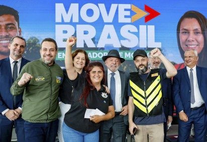 Presidente Luiz Inácio Lula da Silva durante anúncio de linha de crédito para financiamento de motos para trabalhadores de aplicativos -  (crédito: Foto: Ricardo Stuckert / PR) -Presidente Luiz Inácio Lula da Silva durante anúncio de linha de crédito para financiamento de motos para trabalhadores de aplicativos -  (crédito: Foto: Ricardo Stuckert / PR)