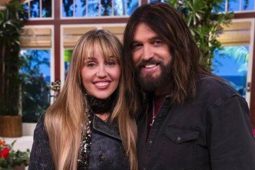 O cantor também destacou o papel importante da família nesse período delicado, especialmente da filha Noah Cyrus - (crédito: Divulgação/Disney ) O cantor também destacou o papel importante da família nesse período delicado, especialmente da filha Noah Cyrus - (crédito: Divulgação/Disney )
