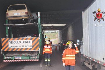 O Corpo de Bombeiros Militar do Distrito Federal (CBMDF) foi acionado às 14h01 para atender a ocorrência - (crédito: Divulgação/CBMDF) O Corpo de Bombeiros Militar do Distrito Federal (CBMDF) foi acionado às 14h01 para atender a ocorrência - (crédito: Divulgação/CBMDF)