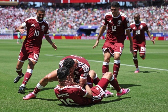 Retrato de um país globalizado, seleção catari conta com um atleta nascido no Brasil e outro filho de brasileiro - (crédito: Getty Images via AFP) Retrato de um país globalizado, seleção catari conta com um atleta nascido no Brasil e outro filho de brasileiro - (crédito: Getty Images via AFP)