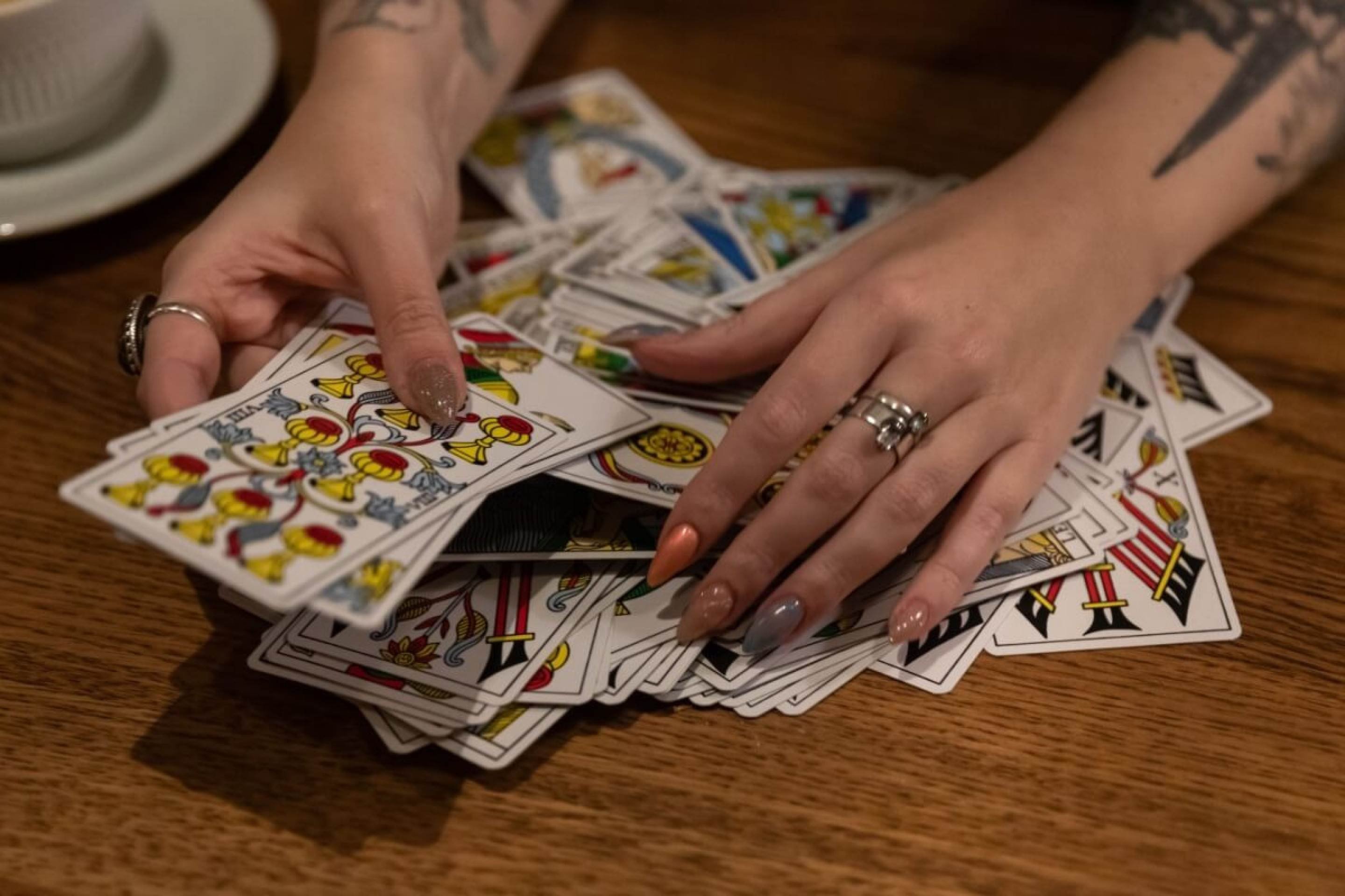 Tarot do dia: previsão para os 12 signos em 13/06/2026