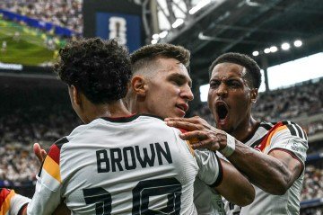 Com mais uma goleada por 7x1, Alemanha ultrapassou o Brasil na artilharia histórica das Copas do Mundo - (crédito: RONALDO SCHEMIDT / AFP) Com mais uma goleada por 7x1, Alemanha ultrapassou o Brasil na artilharia histórica das Copas do Mundo - (crédito: RONALDO SCHEMIDT / AFP)