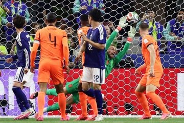 Holanda queria vencer, mas Japão empatou em 2 x 2 - (crédito: ARIC BECKER / AFP) Holanda queria vencer, mas Japão empatou em 2 x 2 - (crédito: ARIC BECKER / AFP)