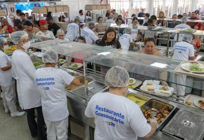 Unidades de Arniqueira e do Sol Nascente/P&ocirc;r do Sol est&atilde;o respectivamente recebendo usu&aacute;rios dos restaurantes comunit&aacute;rios da Estrutural e de Ceil&acirc;ndia Norte -  (crédito: Divulga&ccedil;&atilde;o/Sedes-DF) -Unidades de Arniqueira e do Sol Nascente/P&ocirc;r do Sol est&atilde;o respectivamente recebendo usu&aacute;rios dos restaurantes comunit&aacute;rios da Estrutural e de Ceil&acirc;ndia Norte -  (crédito: Divulga&ccedil;&atilde;o/Sedes-DF)