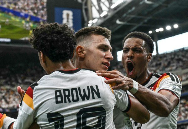 RONALDO SCHEMIDT / AFP