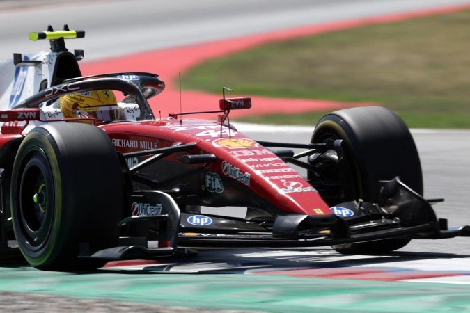 Hamilton vence GP de Barcelona e quebra tabus na Fórmula 1