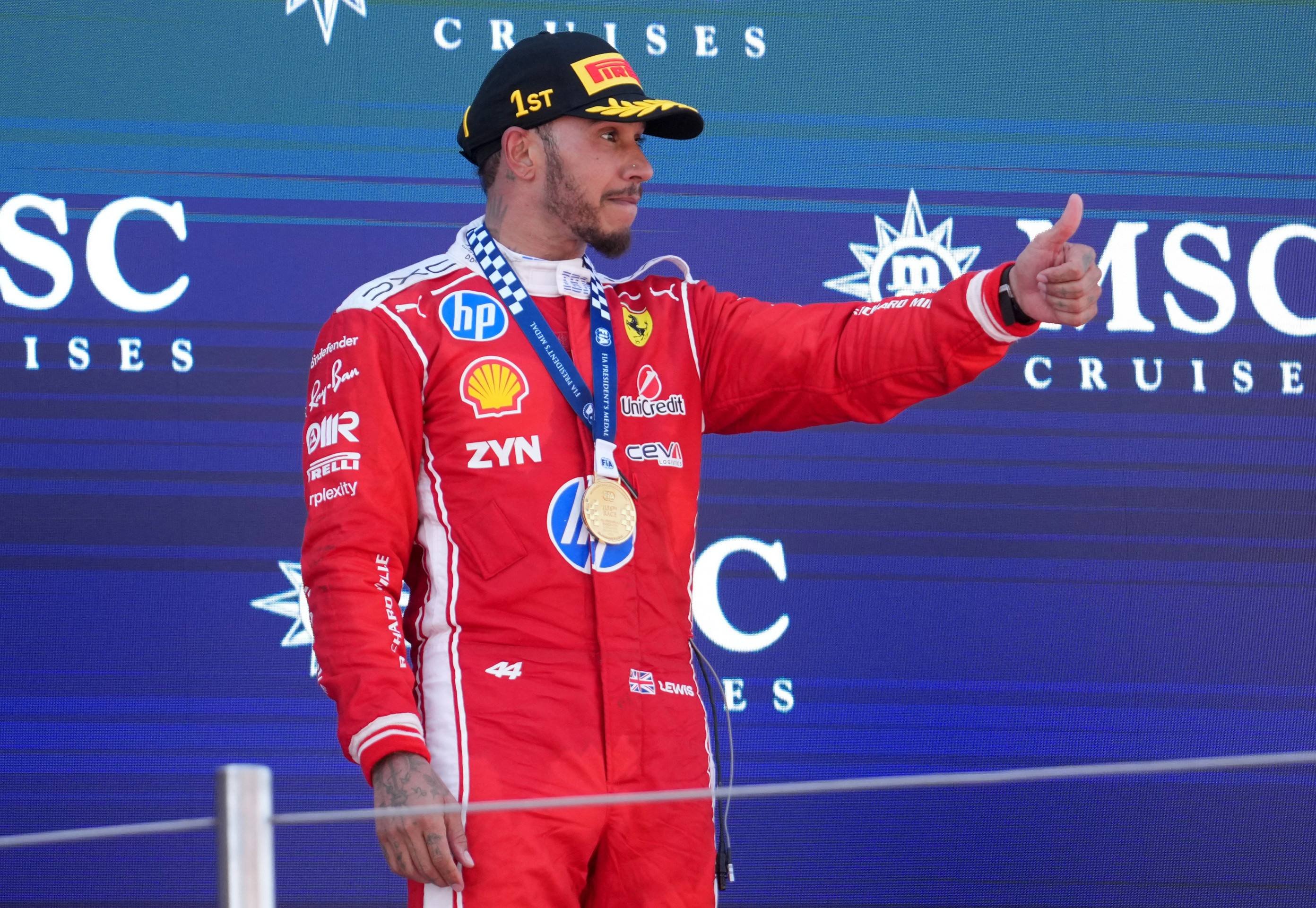 F1: Hamilton não segura emoção após vitória: 'Sonho alcançado'