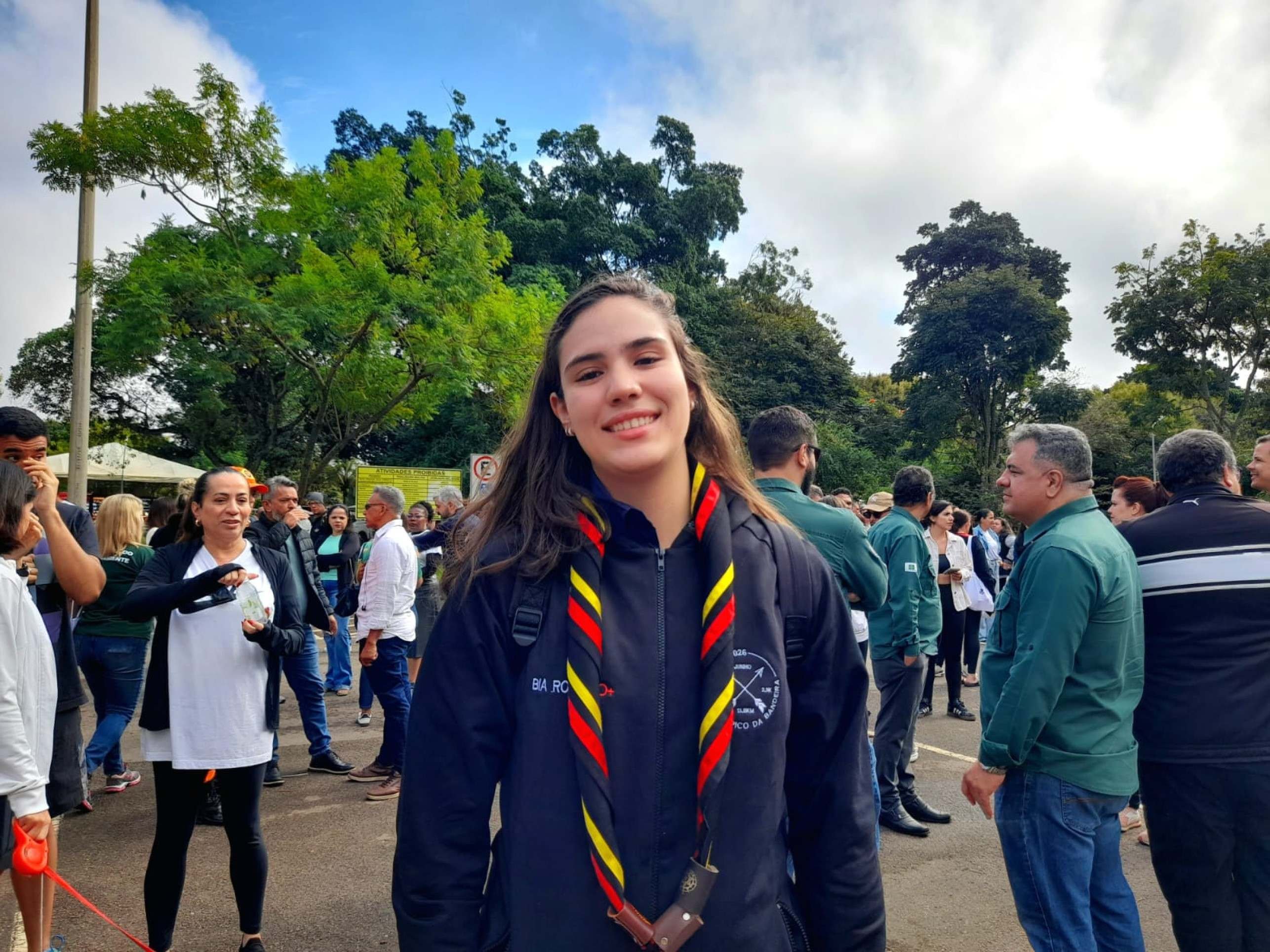 Beatriz &eacute; integrante do Grupo Escoteiro de &Aacute;guas Claras e participou da caminhada