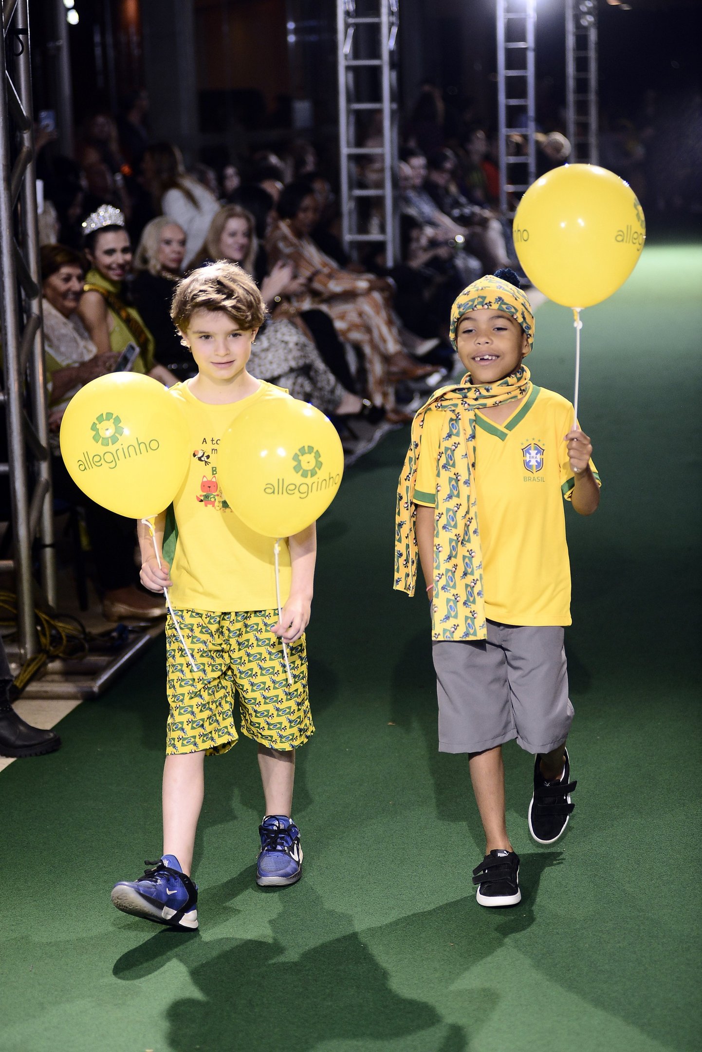 A Allegrinho abriu o encerrou o desfile 
