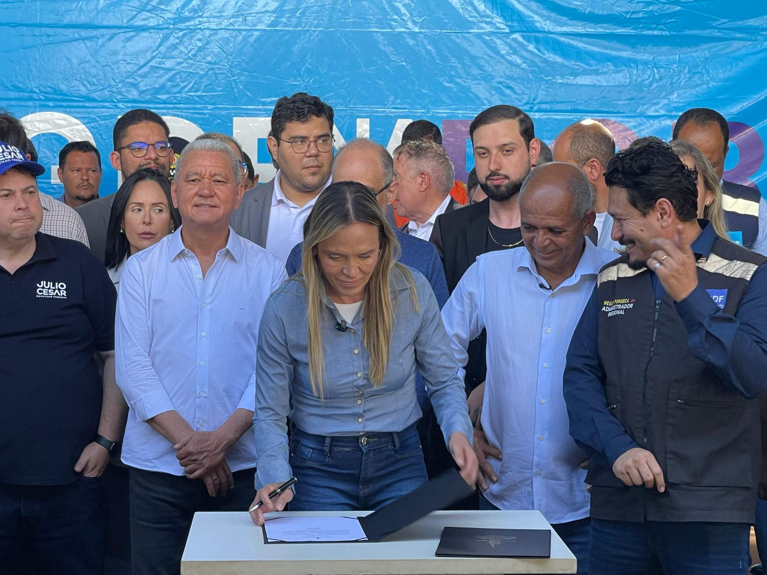 Celina Leão anuncia reforço na saúde durante GDF na Sua Porta em Planaltina