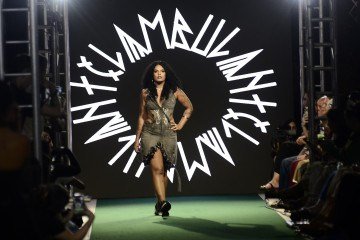 A Tela Ambulante trabalha com moda sustent&aacute;vel e participou do desfile "Bras&iacute;lia &mdash; Uma cidade que inspira. Uma moda que expressa." Bras&iacute;lia Palace Hotel -  (crédito:  Minervino Junior/CB/D.A Press)