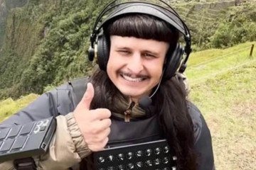 Cantor morreu aos 32 anos em um acidente aéreo entre dois helicópteros no Rio de Janeiro - (crédito: Reprodução/Instagram) Cantor morreu aos 32 anos em um acidente aéreo entre dois helicópteros no Rio de Janeiro - (crédito: Reprodução/Instagram)