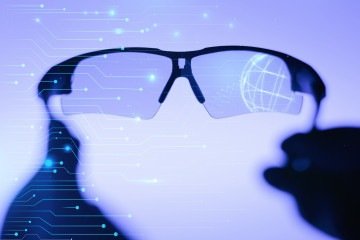 Caso a funcionalidade seja ativada futuramente, os óculos poderiam avisar quando identificassem uma pessoa já conhecida pelo usuário - (crédito: Reprodução/Magnific) Caso a funcionalidade seja ativada futuramente, os óculos poderiam avisar quando identificassem uma pessoa já conhecida pelo usuário - (crédito: Reprodução/Magnific)