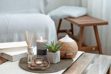 Velas, difusores e sprays fornecem experiências sensoriais diferentes - (crédito: Freepik ) Velas, difusores e sprays fornecem experiências sensoriais diferentes - (crédito: Freepik )