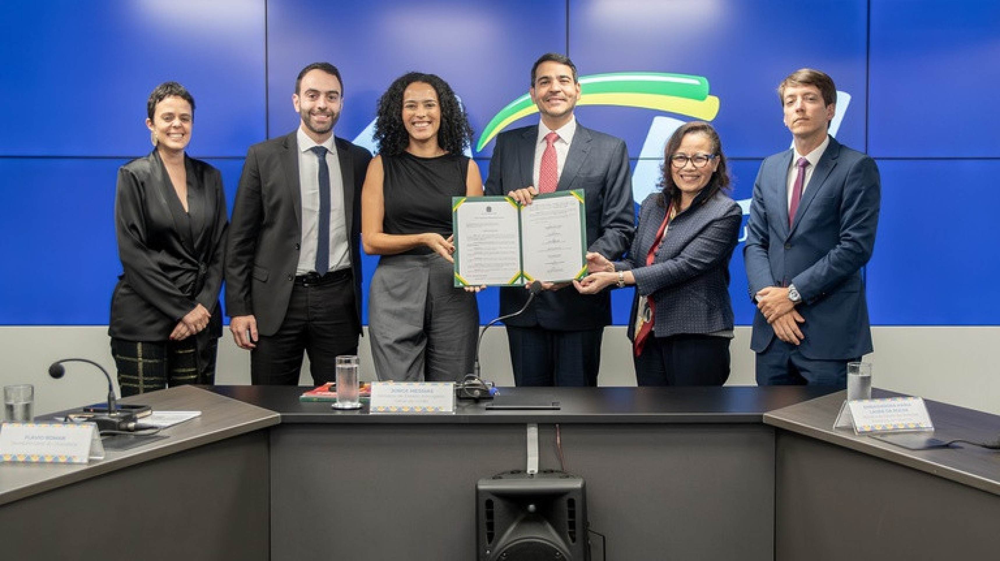 Oficial reprovada em análise de cotas do Itamaraty terá posse garantida