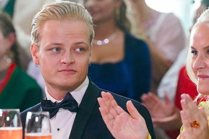 Filho de princesa da Noruega é condenado à prisão por dois estupros - (crédito: BBC Geral) Filho de princesa da Noruega é condenado à prisão por dois estupros - (crédito: BBC Geral)