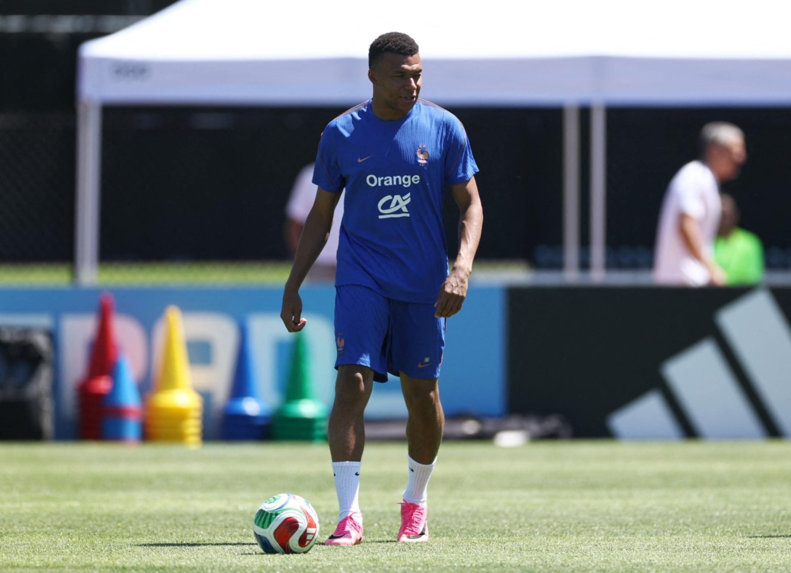 França estreia na Copa do Mundo sob fome de gols de Kylian Mbappé