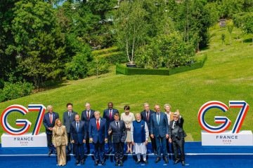'Foto de família' do G7 reuniu os líderes de países membros do bloco, mas também de nações convidadas - (crédito: Ricardo Stuckert / PR) 'Foto de família' do G7 reuniu os líderes de países membros do bloco, mas também de nações convidadas - (crédito: Ricardo Stuckert / PR)