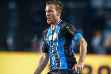 Chega ao fim segunda passagem de Arthur pelo Grêmio - (crédito: Foto: LUCAS UEBEL/GREMIO FBPA) Chega ao fim segunda passagem de Arthur pelo Grêmio - (crédito: Foto: LUCAS UEBEL/GREMIO FBPA)