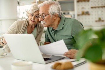 Podem solicitar o benefício idosos com 65 anos ou mais e pessoas com deficiência de qualquer idade - (crédito: Reprodução/Freepik) Podem solicitar o benefício idosos com 65 anos ou mais e pessoas com deficiência de qualquer idade - (crédito: Reprodução/Freepik)