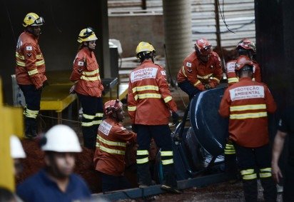 Trabalhador morre soterrado em obra na 116 Sul -  (crédito: Minervino J&uacute;nior/CB/D.A.Press) -Trabalhador morre soterrado em obra na 116 Sul -  (crédito: Minervino J&uacute;nior/CB/D.A.Press)