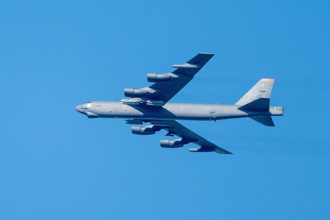 O que se sabe sobre queda de bombardeiro da Força Aérea dos EUA que deixou 8 mortos na Califórnia - (crédito: BBC Geral) O que se sabe sobre queda de bombardeiro da Força Aérea dos EUA que deixou 8 mortos na Califórnia - (crédito: BBC Geral)
