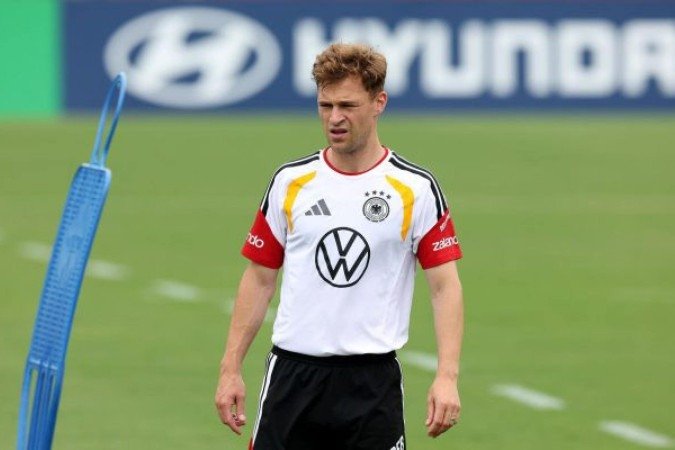 Episódio inusitado chamou a atenção de Kimmich e levou os jogadores a redobrarem os cuidados -  (crédito: Foto: Alexander Hassenstein/Getty Images)