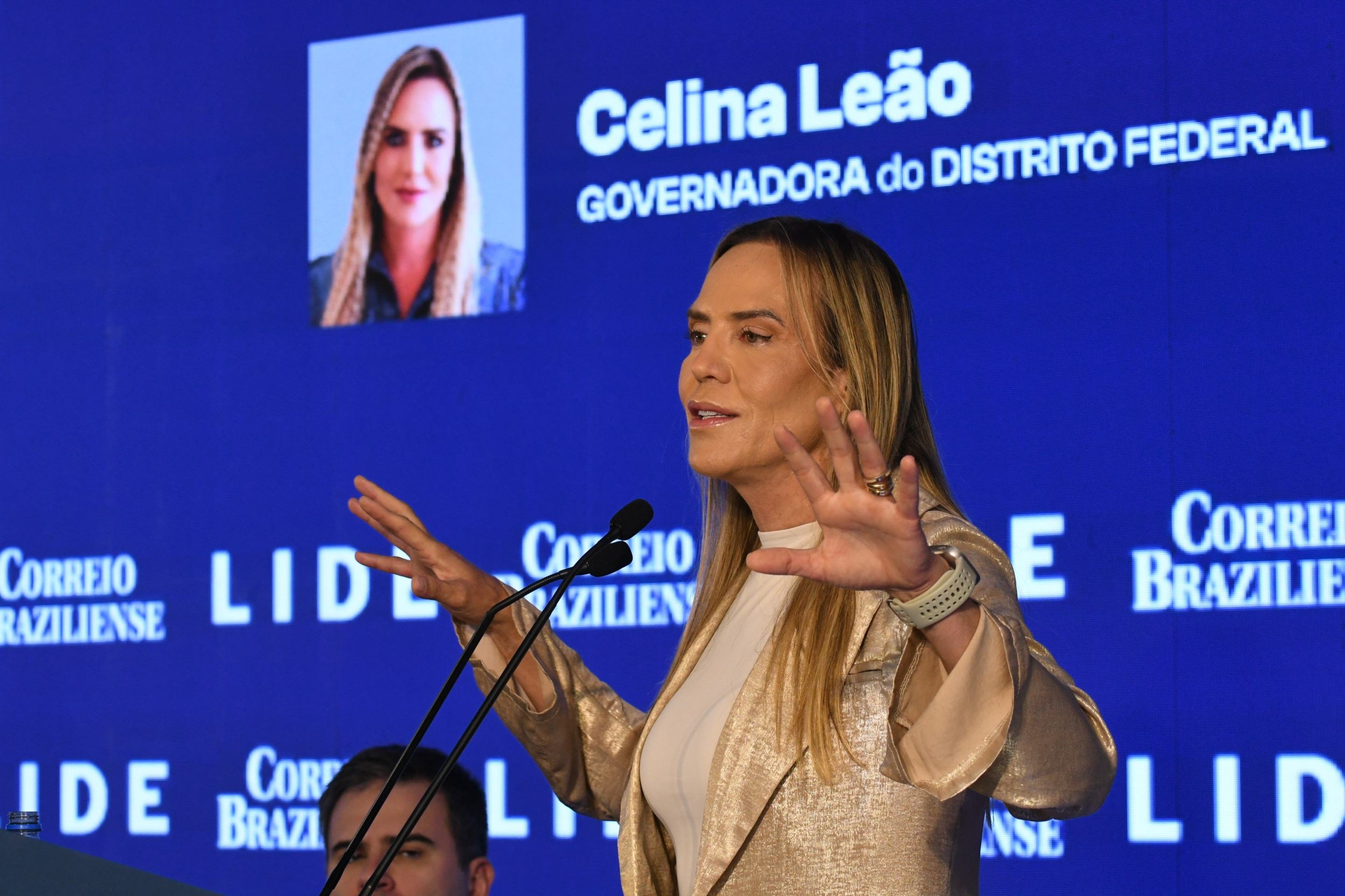 Celina Leão recebe alta após entrada em hospital por dores no peito
