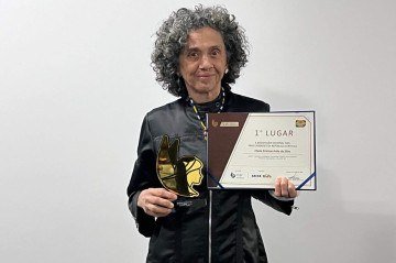 Cristina Ávila venceu o Prêmio República na categoria Jornalismo Escrito
- (crédito: Nathallie Lopes/CB/D.A. Press) Cristina Ávila venceu o Prêmio República na categoria Jornalismo Escrito
- (crédito: Nathallie Lopes/CB/D.A. Press)