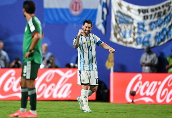 ROBERTO SCHMIDT / AFP