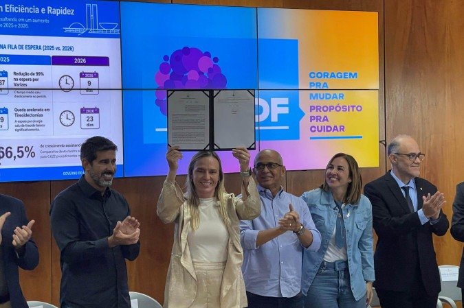 Governadora autorizou editais para histerectomias e procedimentos otorrinolaringológicos - (crédito: Davi Cruz/CB/D.A Press) Governadora autorizou editais para histerectomias e procedimentos otorrinolaringológicos - (crédito: Davi Cruz/CB/D.A Press)