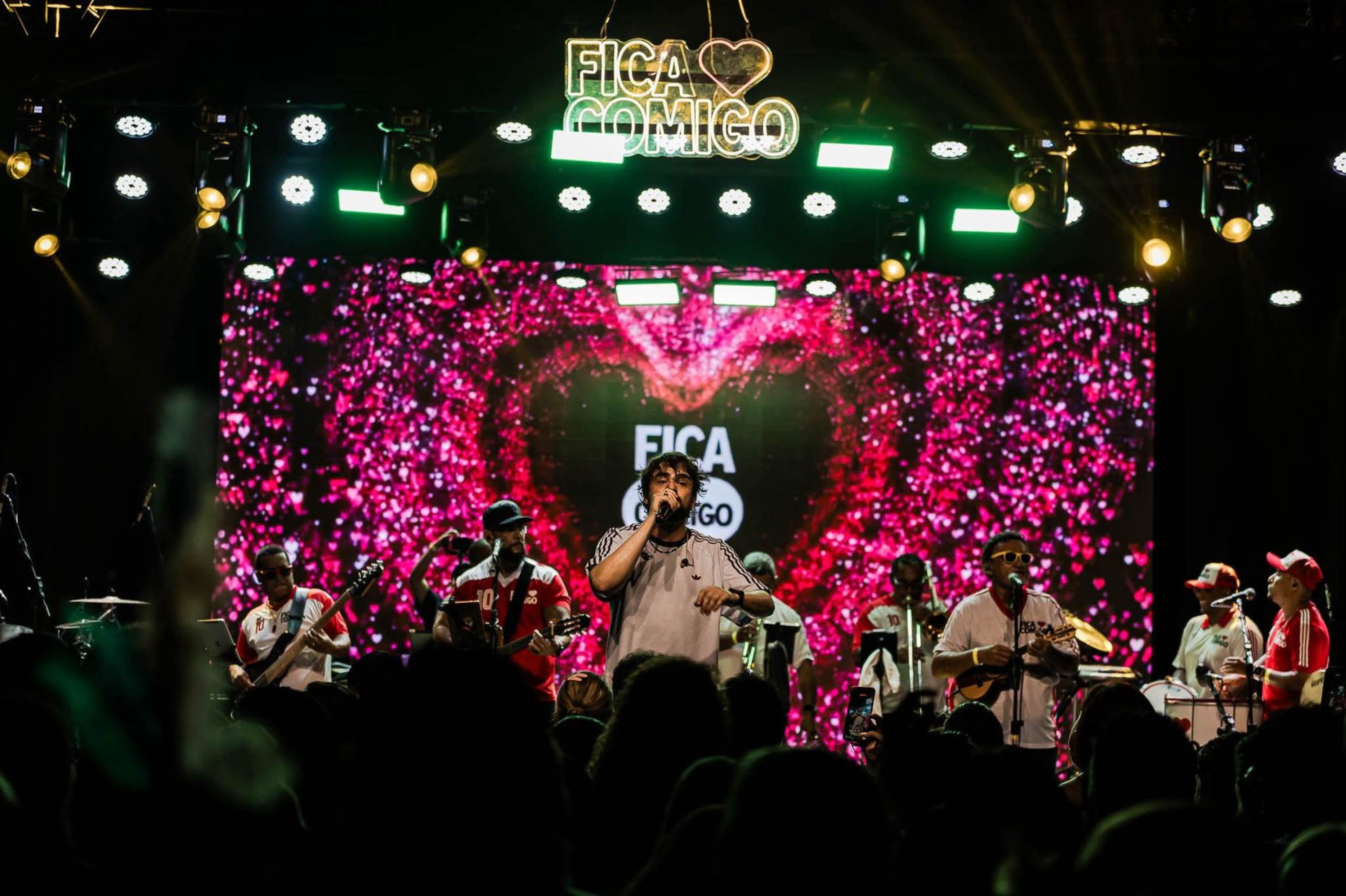 Festival Na Praia tem festa com temática de Copa do Mundo nesta sexta