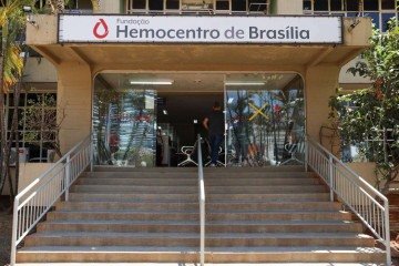 Nesta semana, o Hemocentro promoveu capacitação técnica para aprimorar o acolhimento imediato de pessoas com doença falciforme
- (crédito: | Foto: Paulo H. Carvalho/Agência Brasília) Nesta semana, o Hemocentro promoveu capacitação técnica para aprimorar o acolhimento imediato de pessoas com doença falciforme
- (crédito: | Foto: Paulo H. Carvalho/Agência Brasília)