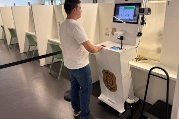PCDF começa a emitir nova Carteira de Identidade no Paraguai - (crédito: Divulgação / PCDF) PCDF começa a emitir nova Carteira de Identidade no Paraguai - (crédito: Divulgação / PCDF)
