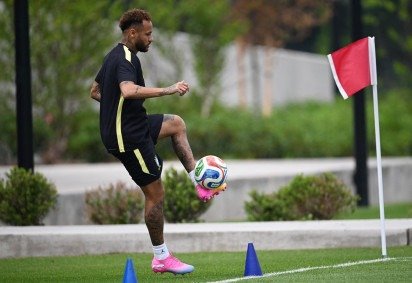 O atacante brasileiro número 10, Neymar, participa de um treino MD-1 no Centro de Treinamento Columbia Park em Morristown, Nova Jersey, em 18 de junho de 2026       -  (crédito: MAURO PIMENTEL / AFP) -O atacante brasileiro número 10, Neymar, participa de um treino MD-1 no Centro de Treinamento Columbia Park em Morristown, Nova Jersey, em 18 de junho de 2026       -  (crédito: MAURO PIMENTEL / AFP)