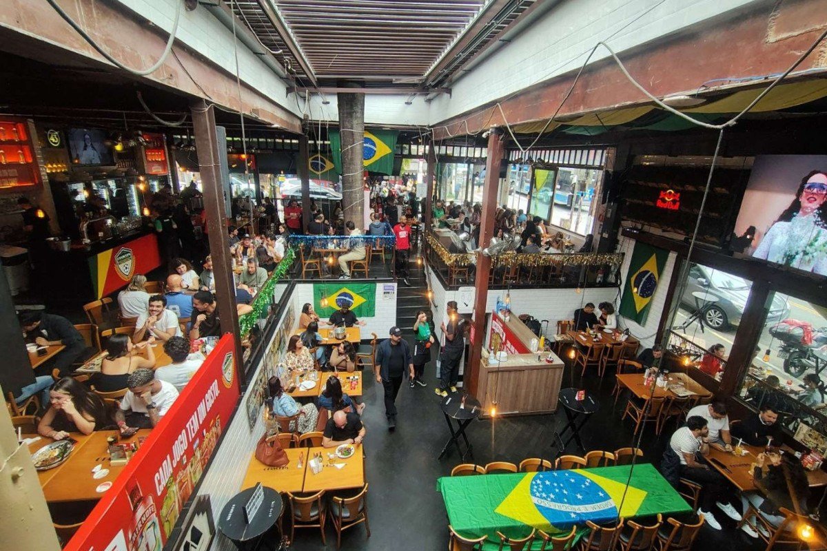 Fundado em 2014, na &eacute;poca da Copa do Mundo no Brasil, o Pasquim Bar e Prosa da Vila Madalena, em S&atilde;o Paulo (SP), virou ponto de encontro de torcedores nos &uacute;ltimos mundiais.
