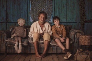 Adaptado da obra de Valter Hugo Mãe, O Filho de Mil Homens foi gravado em locações no Rio de Janeiro e na Bahia, que ajudam a compor o universo poético e sensível da história -  (crédito: Netflix/Divulgação )