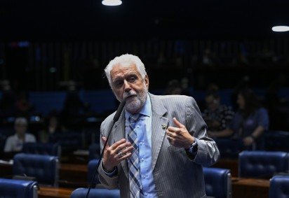 Wagner nega irregularidades e diz que segue líder do governo no Senado -  (crédito: Carlos Moura/Agência Senado)