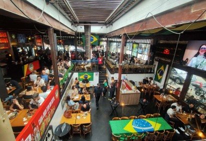 Fundado em 2014, na época da Copa do Mundo no Brasil, o Pasquim Bar e Prosa da Vila Madalena, em São Paulo (SP), virou ponto de encontro de torcedores nos últimos mundiais. -  (crédito: Divulgação) -Fundado em 2014, na época da Copa do Mundo no Brasil, o Pasquim Bar e Prosa da Vila Madalena, em São Paulo (SP), virou ponto de encontro de torcedores nos últimos mundiais. -  (crédito: Divulgação)