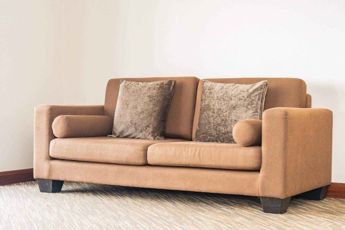 Sofá fixo living de estilo moderno