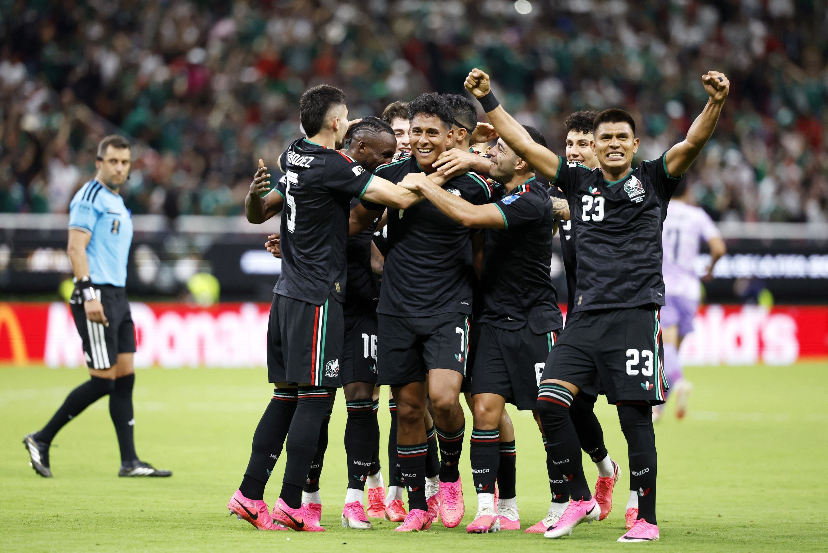 México faz lição de casa, bate Coreia e se garante no mata-mata