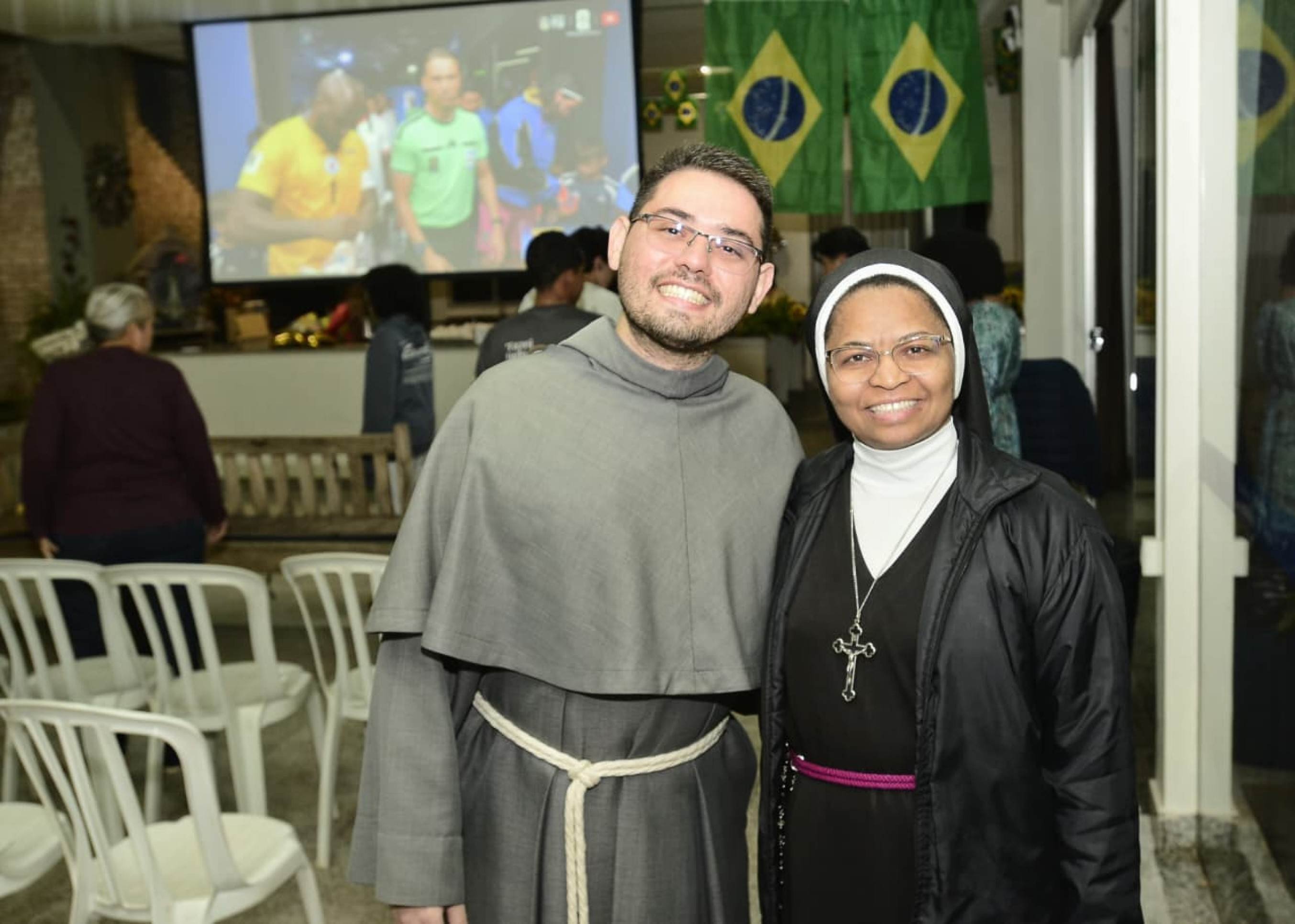 Frade Francisco Bruno e a freira  Elka Cristina est&atilde;o confiantes para o jogo