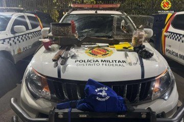 Doze são detidos em caso de rinha de galos em Planlatina - (crédito: BPMA/Divulgação) Doze são detidos em caso de rinha de galos em Planlatina - (crédito: BPMA/Divulgação)