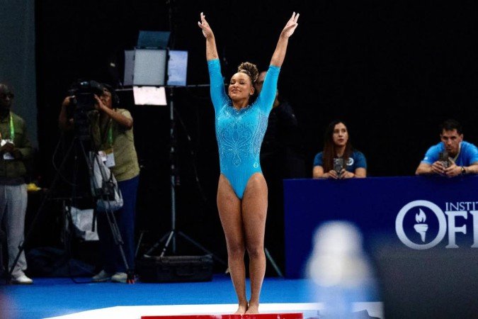 Após 20 meses afastada, Rebeca Andrade conquista título inédito no salto e ajuda o Brasil a garantir vaga no Mundial de Roterdã - (crédito: Reprodução/Instagram (@cbginastica)) Após 20 meses afastada, Rebeca Andrade conquista título inédito no salto e ajuda o Brasil a garantir vaga no Mundial de Roterdã - (crédito: Reprodução/Instagram (@cbginastica))
