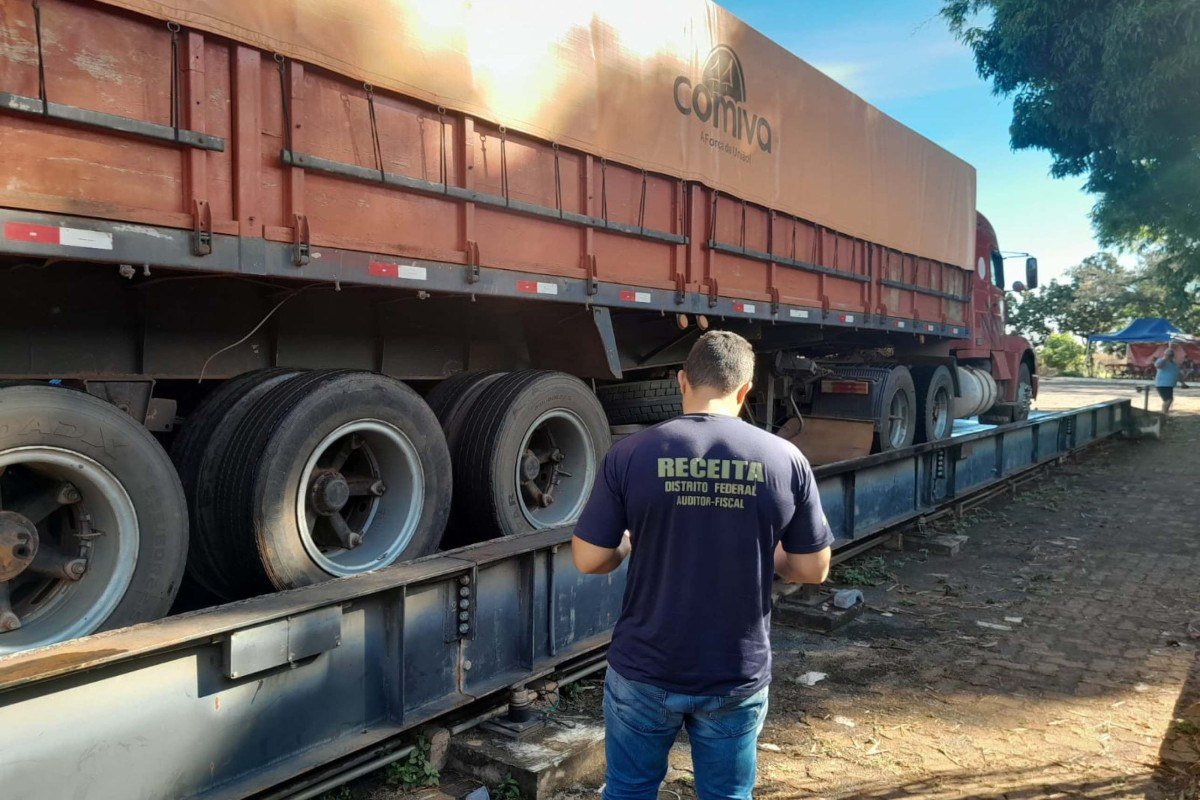 Opera&ccedil;&atilde;o apreendeu mais de R$ 5 milh&otilde;es em produtos irregulares