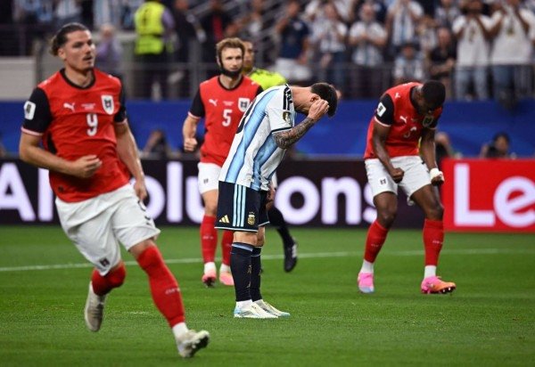Paul ELLIS / AFP